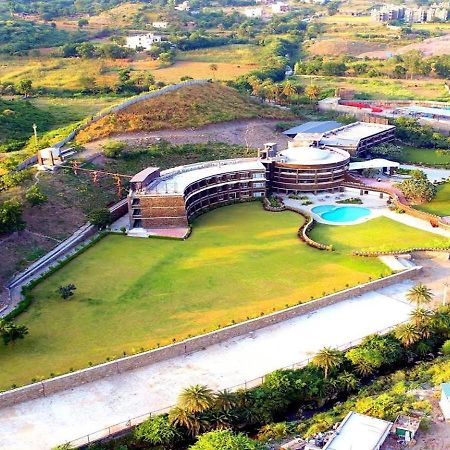 Seasons Park Resort Удайпур Экстерьер фото